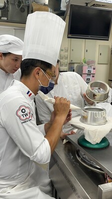 認真的師生 Serious teachers and students圖片
